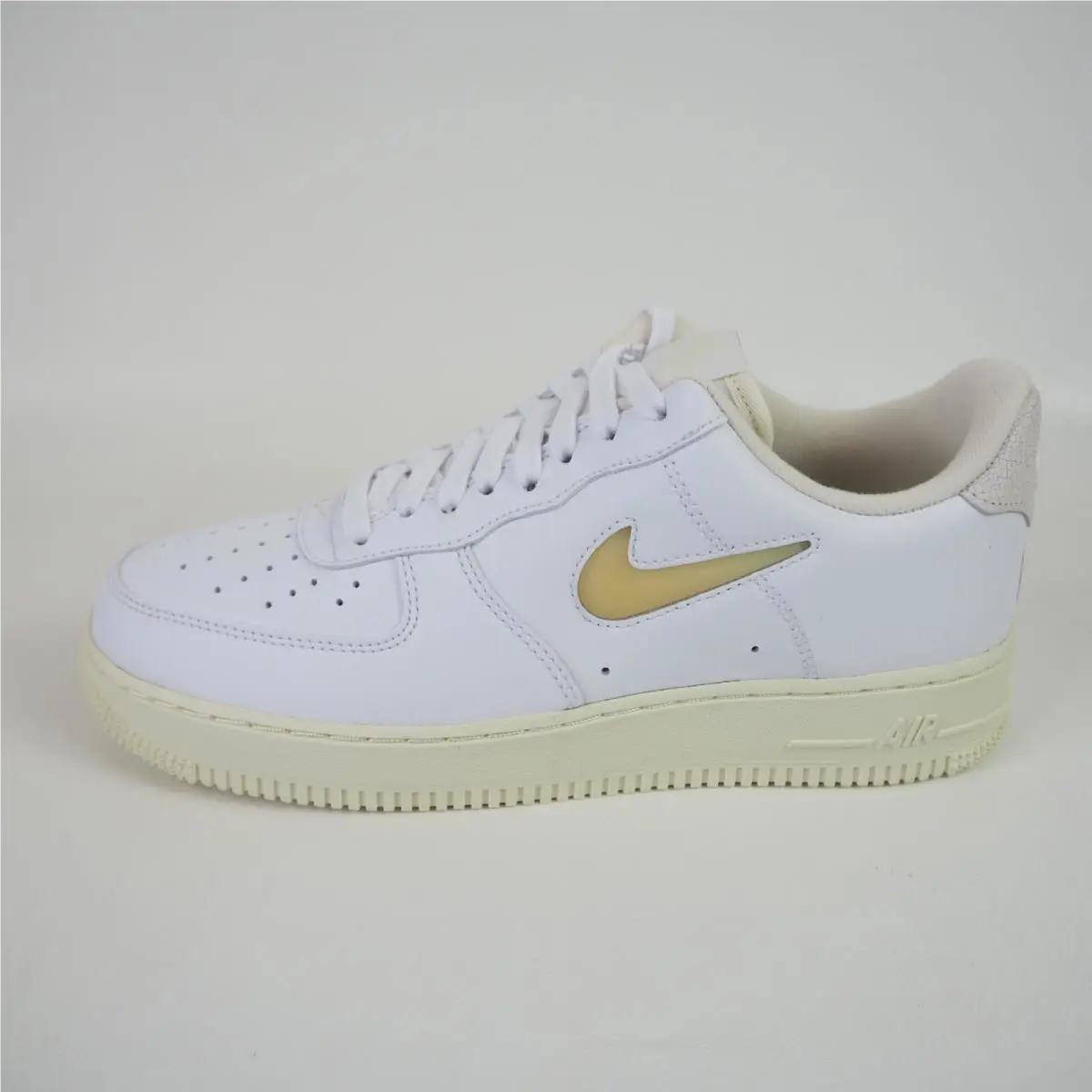 Nike shoes - Nike Air Force 1 - Air Force - DC8894 100 - White 0