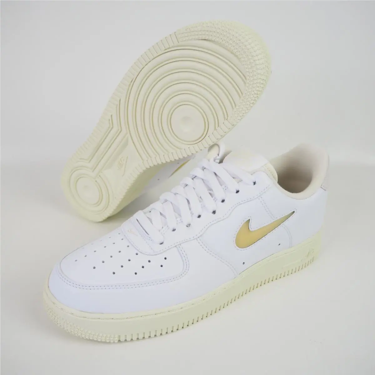 Nike shoes - Nike Air Force 1 - Air Force - DC8894 100 - White 4