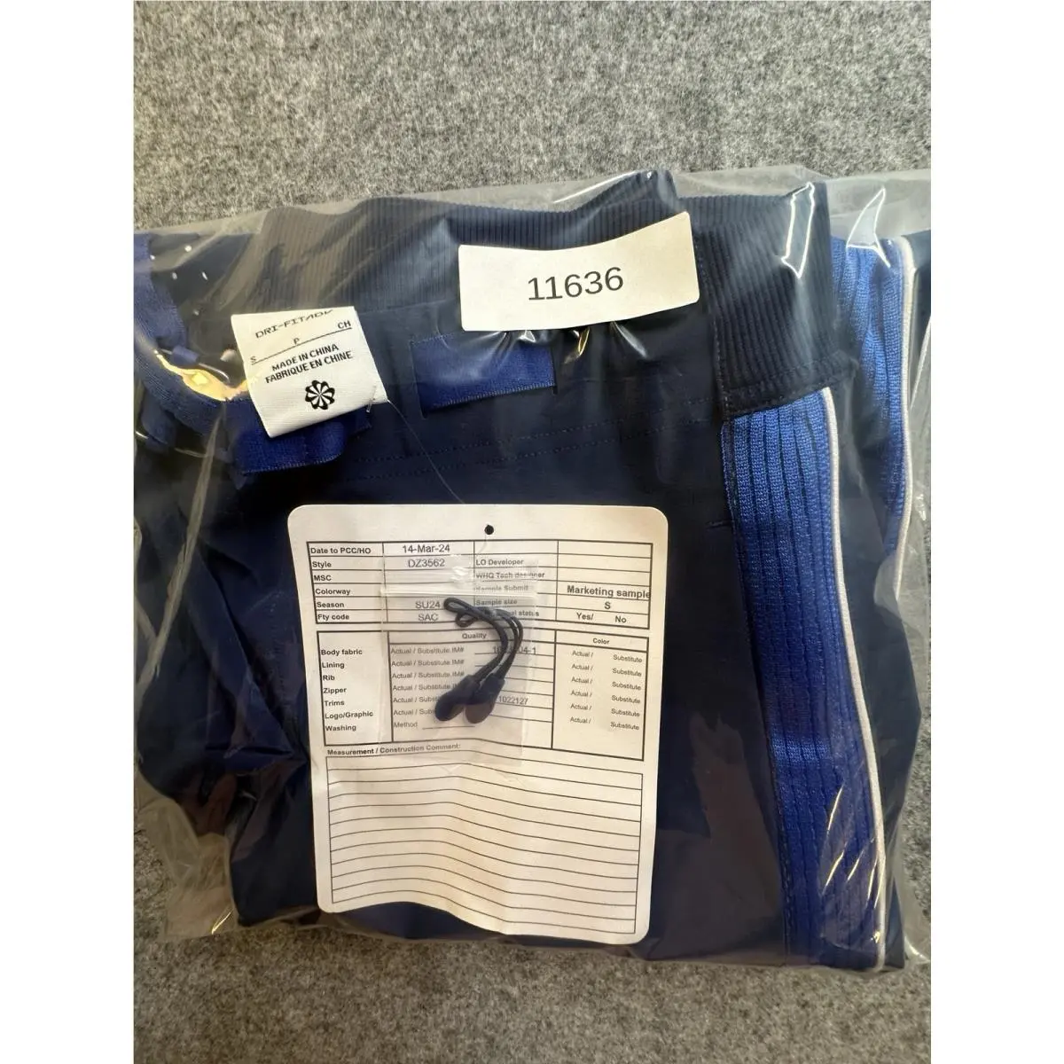 Nike clothing - DZ3562492 - DZ3562492 - Blue, Exterior: Blue 13