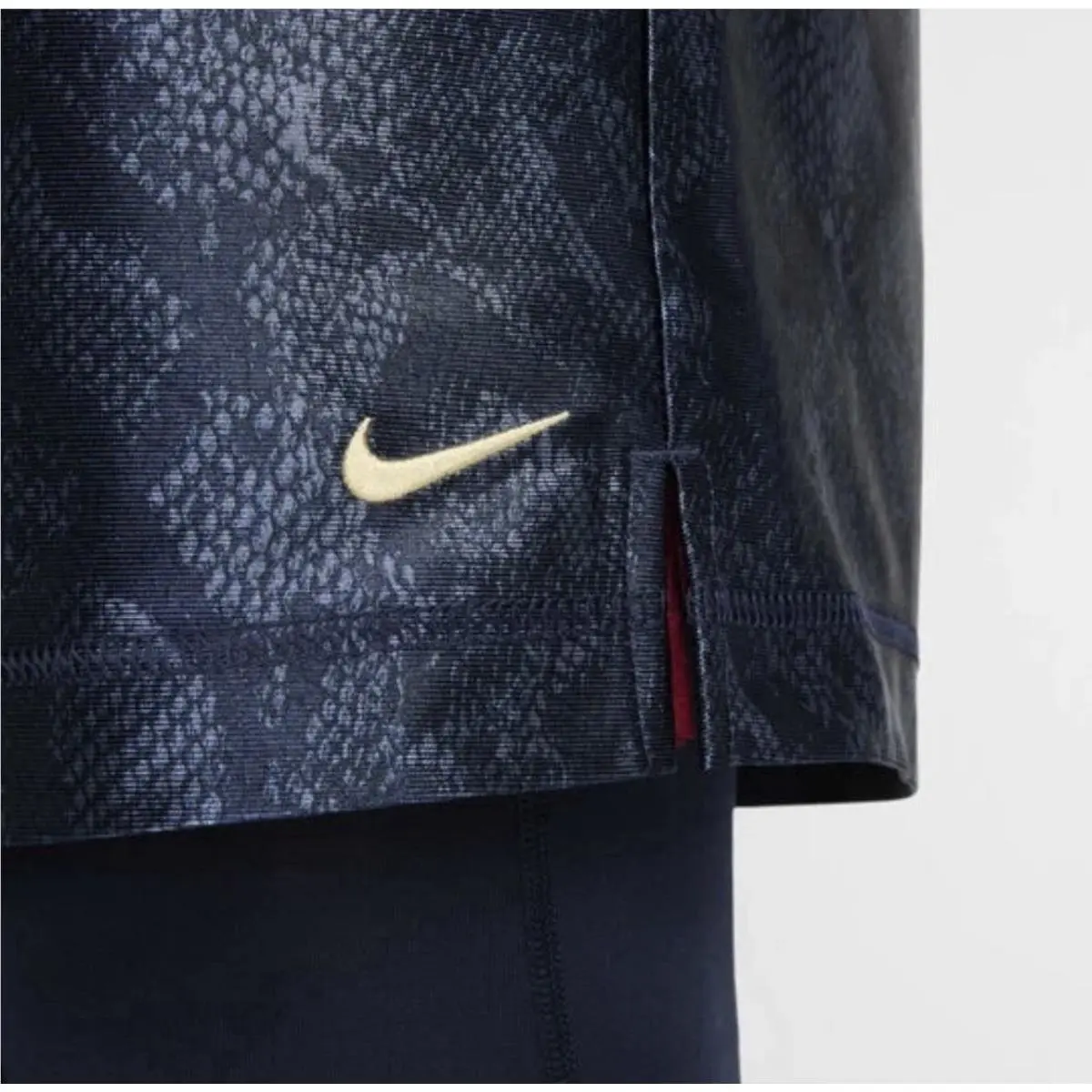 Nike clothing - Nike Kobe Standard Issue Reversible Basketball Shorts - FZ0932-475 - Dark Obsidian (UPC: 0197596989762) 4