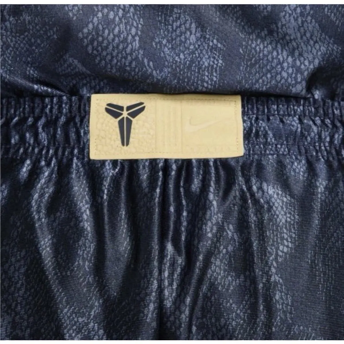 Nike clothing - Nike Kobe Standard Issue Reversible Basketball Shorts - FZ0932-475 - Dark Obsidian (UPC: 0197596989762) 5