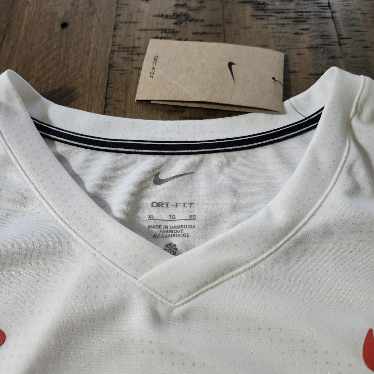 Nike clothing - Nike Court Rafael Nadal ADV Top - White Crimson Red 7