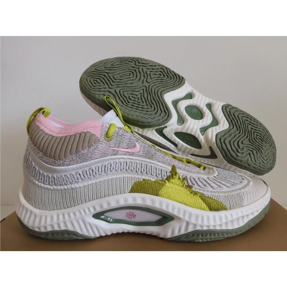 Nike Cosmic Unity 3 Phantom-med Soft Pink SZ 13 DV9087-001