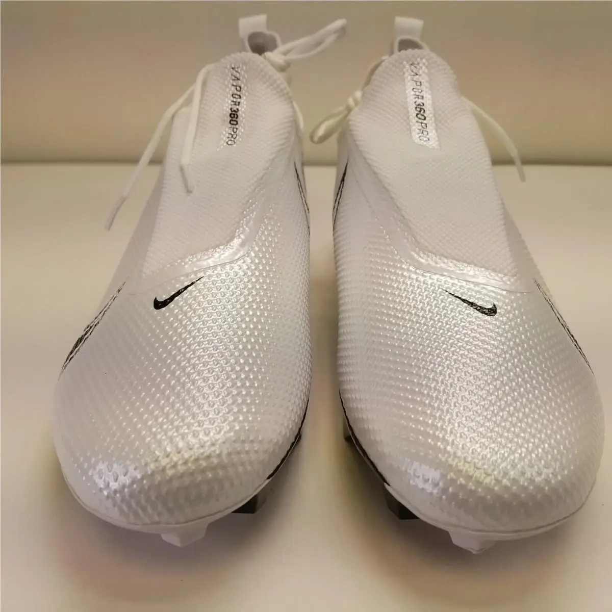 Nike Vapor Edge Pro 360 White Black Football Cleats Size 13.5 AO8277