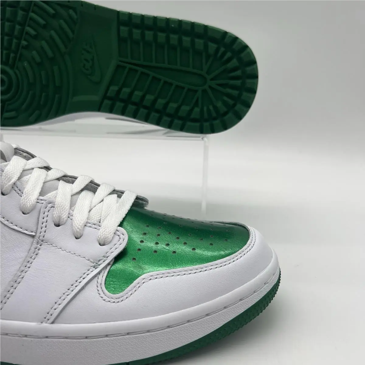Nike shoes - Nike Air Jordan 1 - Air - DQ0660-130 - White 0