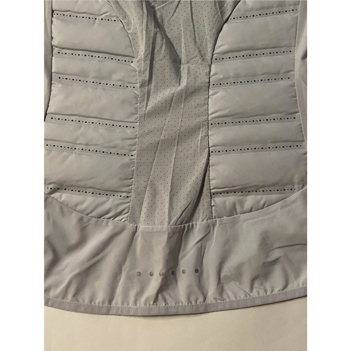 Nike clothing - Nike AeroLoft - AeroLoft - 856636043 - Light Gray (UPC: 0884802702290) 4