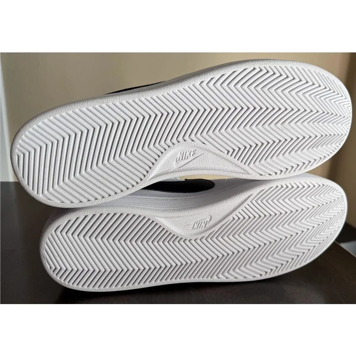 Nike shoes - Court Royale 2 Mid - Court Royale Mid - CQ9179 - White, Manufacturer: 100 5