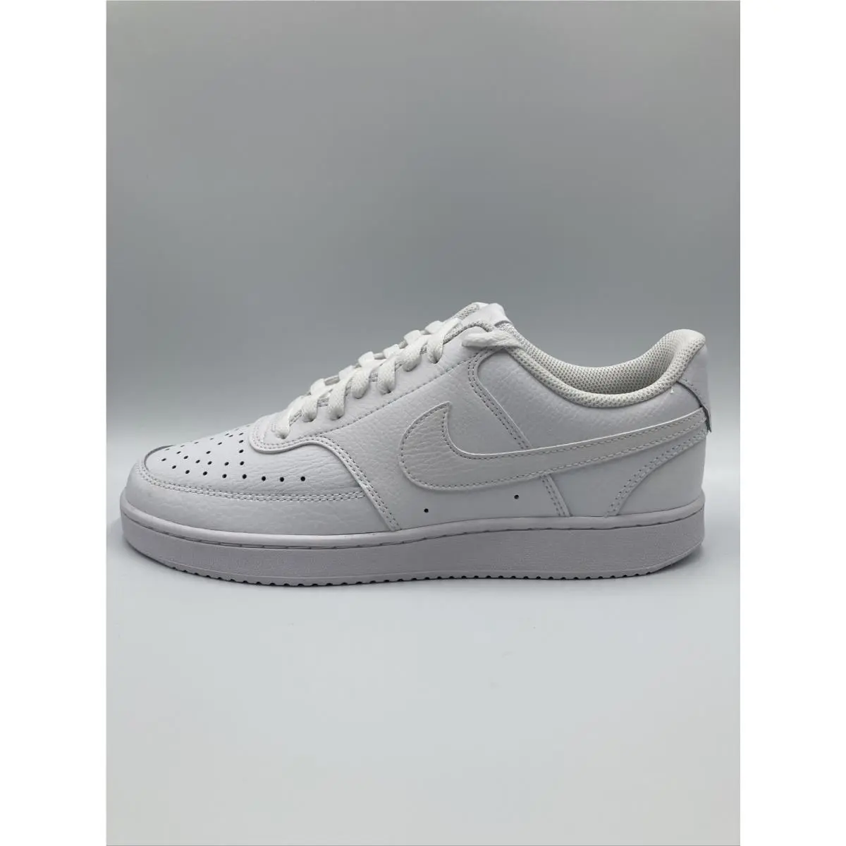 Nike Court Vision Low Women’s Size 10 Triple White Leather Shoes CD5434 100 - White
