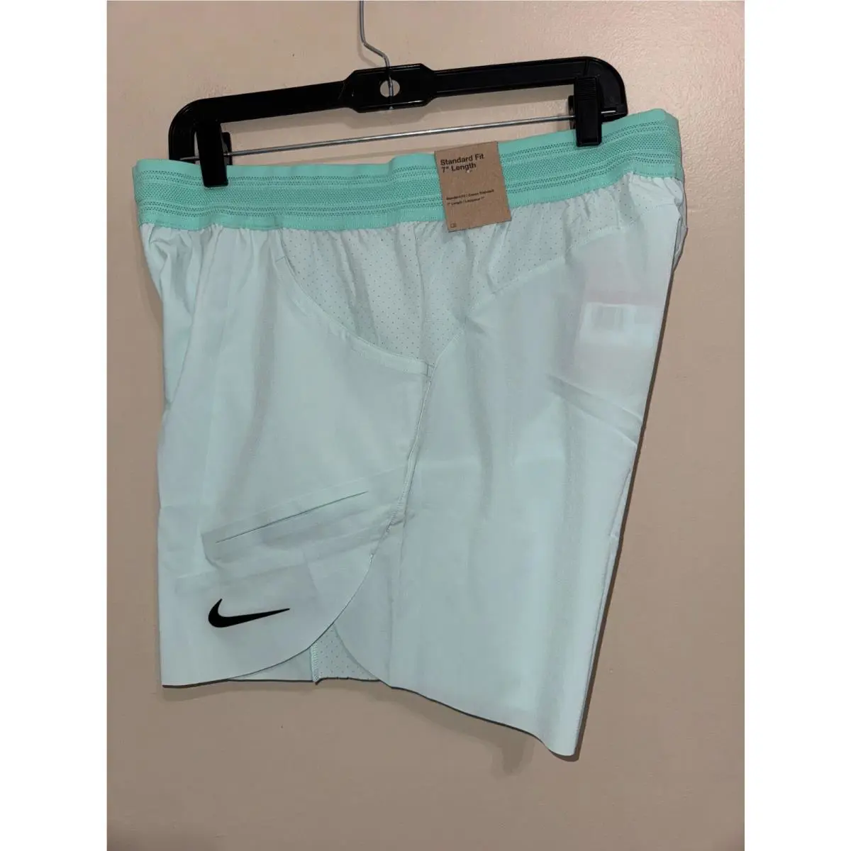 Nike clothing - DD8543-478 - DV2881-536 - Jade Ice/Emerald Rise/Black (UPC: 196606147727) 4