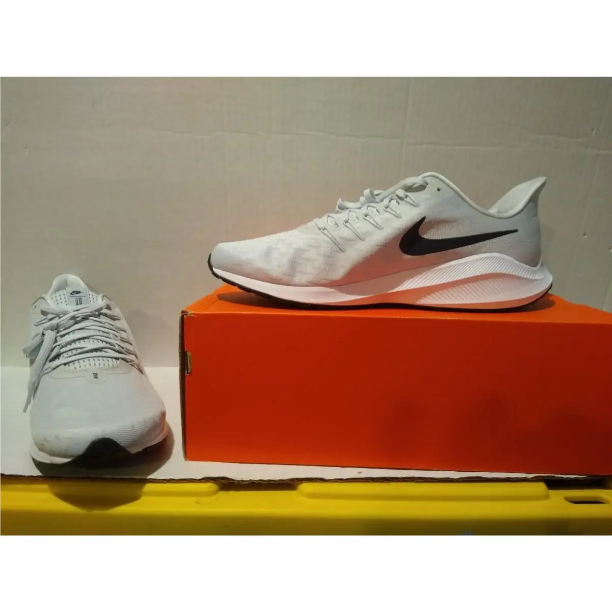 Nike shoes - Nike Air Zoom Vomero - Air Zoom Vomero - CW9020-100 - Silver/White/Navy, Manufacturer: Pure Platinum/College Navy 3