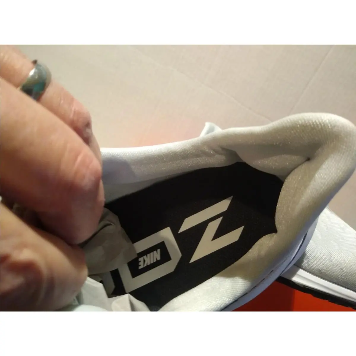 Nike shoes - Nike Air Zoom Vomero - Air Zoom Vomero - CW9020-100 - Silver/White/Navy, Manufacturer: Pure Platinum/College Navy 7