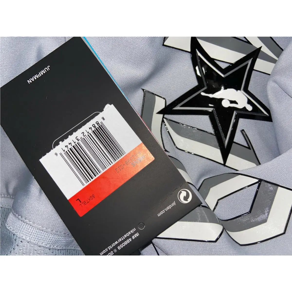 Nike clothing - AA1598-012 - AA1598-012 - Gray 3