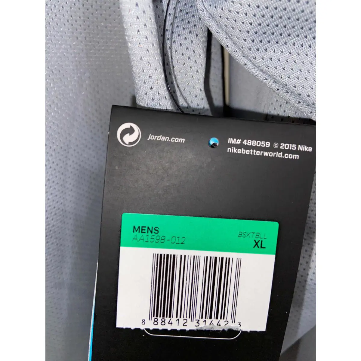 Nike clothing - AA1598-012 - AA1598-012 - Gray 3