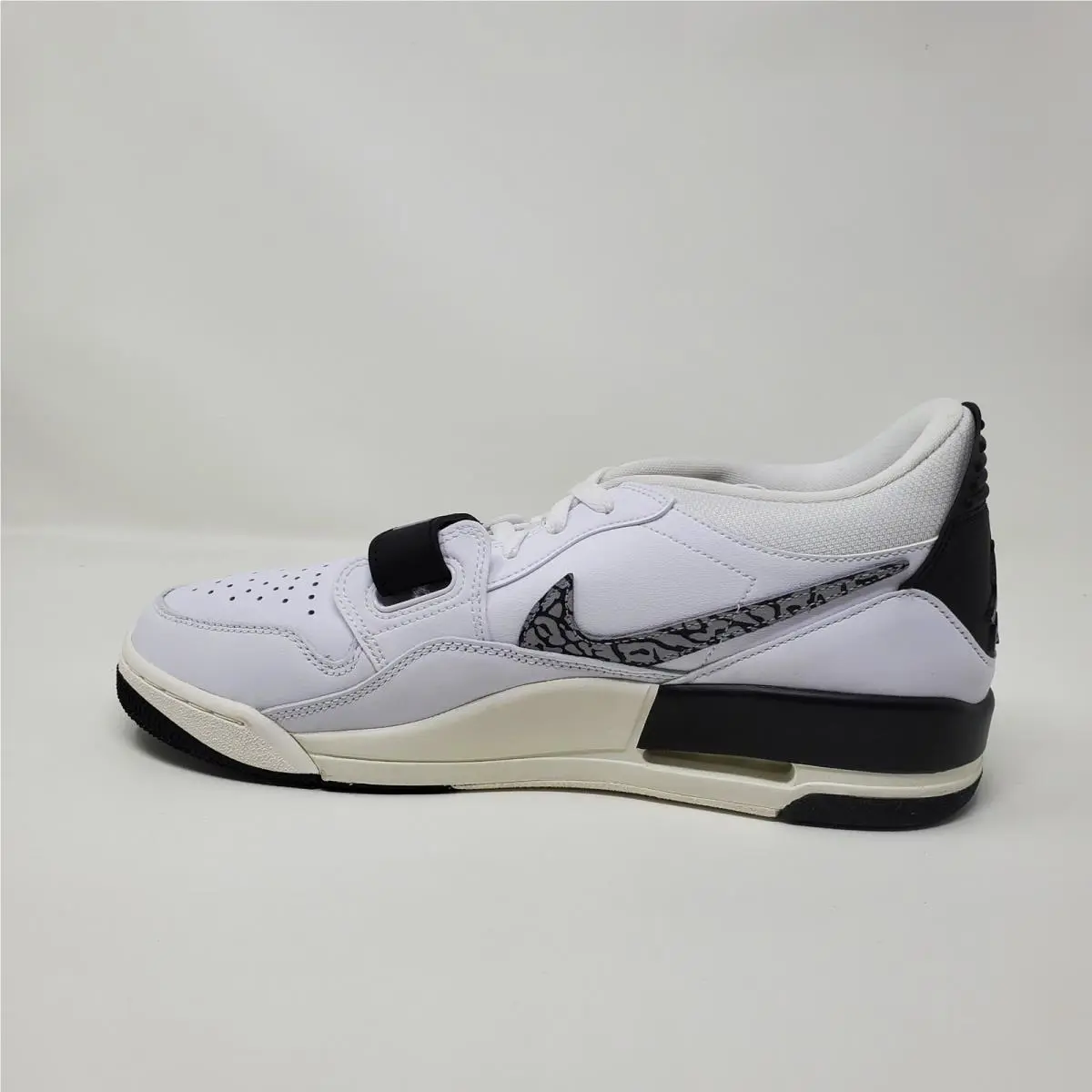 Nike shoes - Jordan Legacy 312 - Legacy - CD7069-110 - White 7