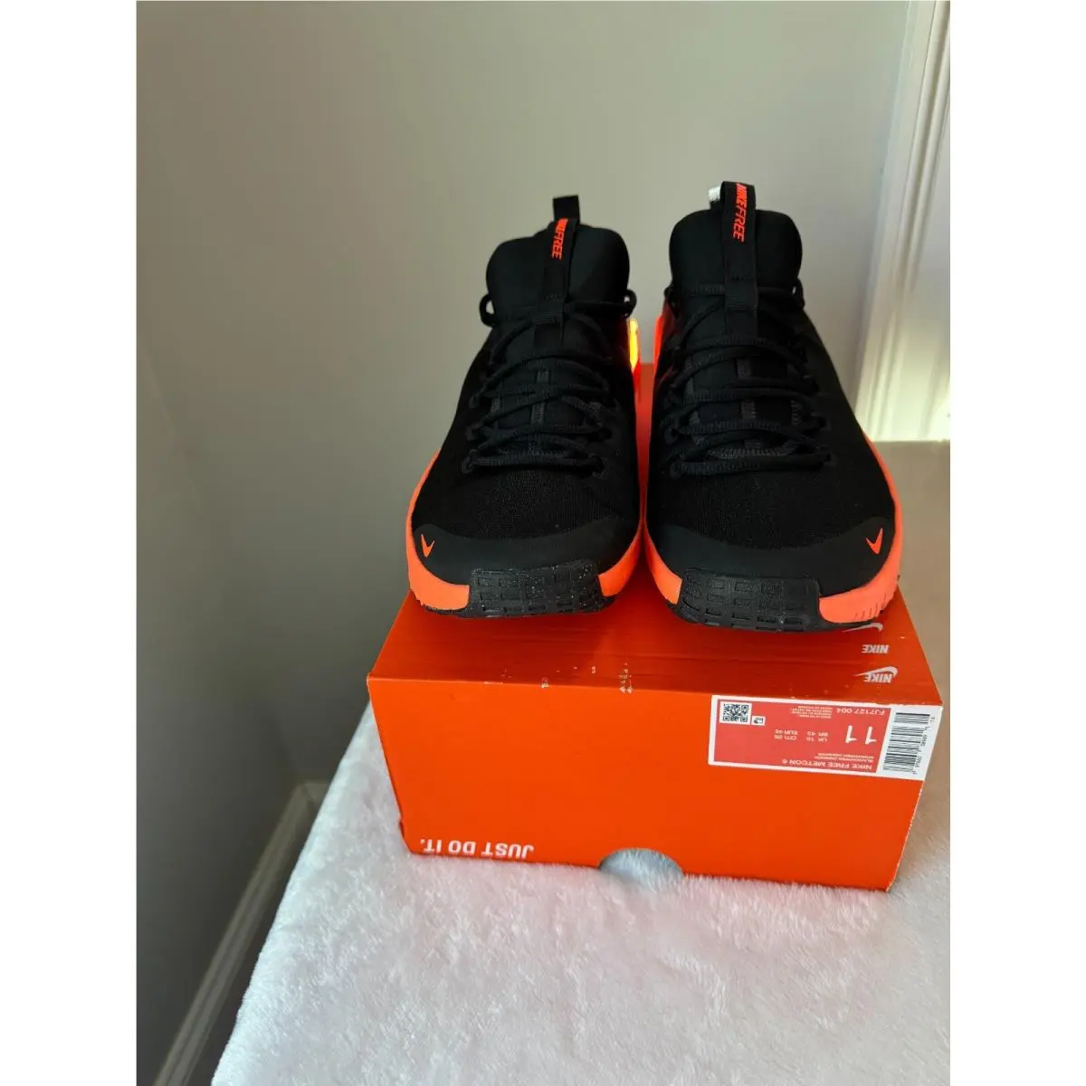 Nike shoes - Nike Free Metcon - Free Metcon - FJ7127-004 - Black/Hyper Orange (UPC: 197860089891) 9