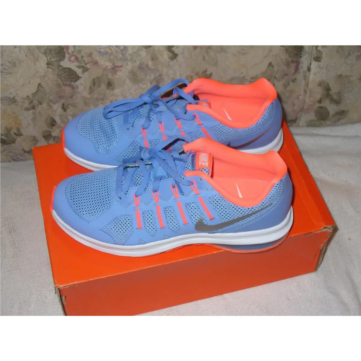 Nike shoes - Blue/Orange 8
