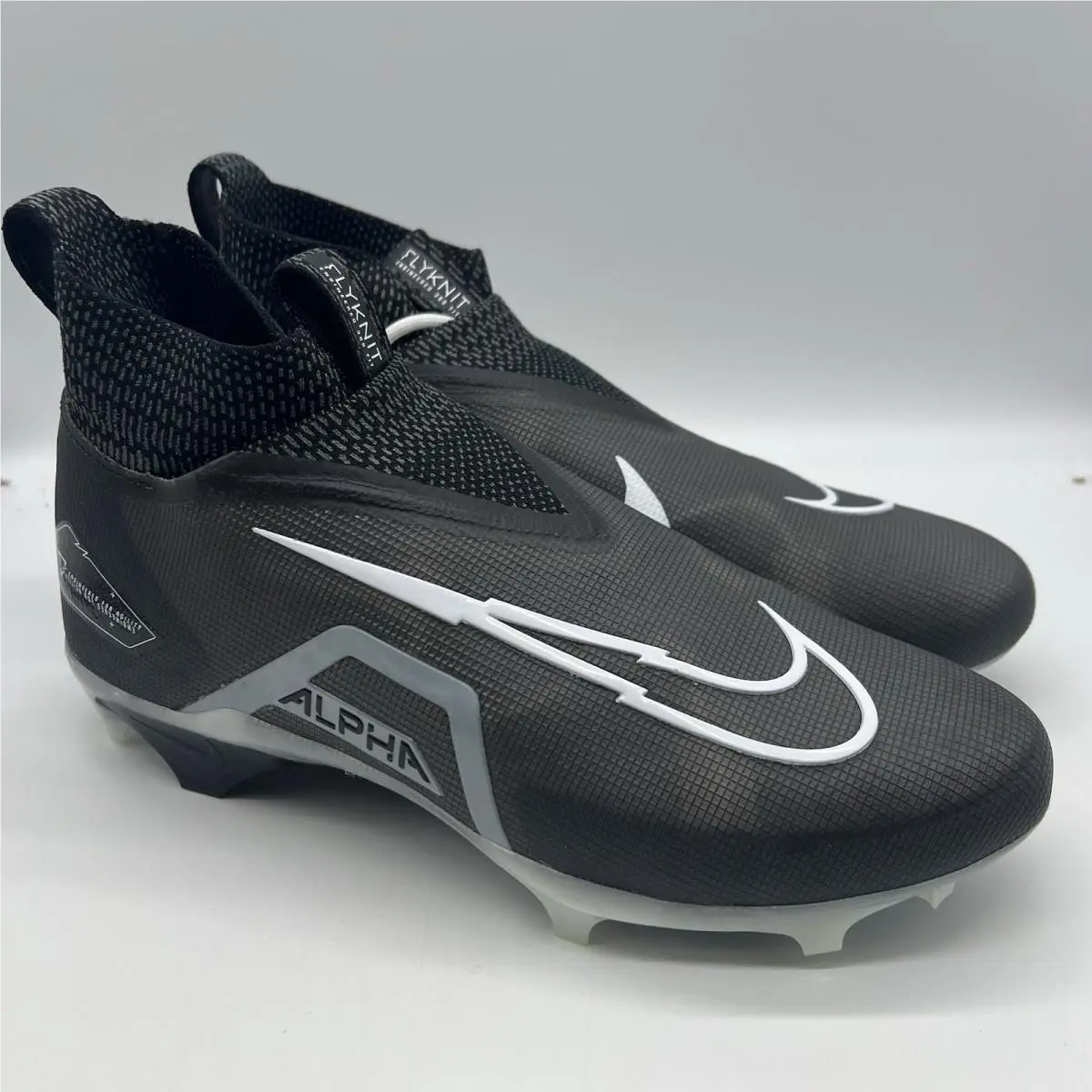Nike Alpha Menace Elite 3 Flyknit Football Cleats Black CT6648 001 Size 11.5