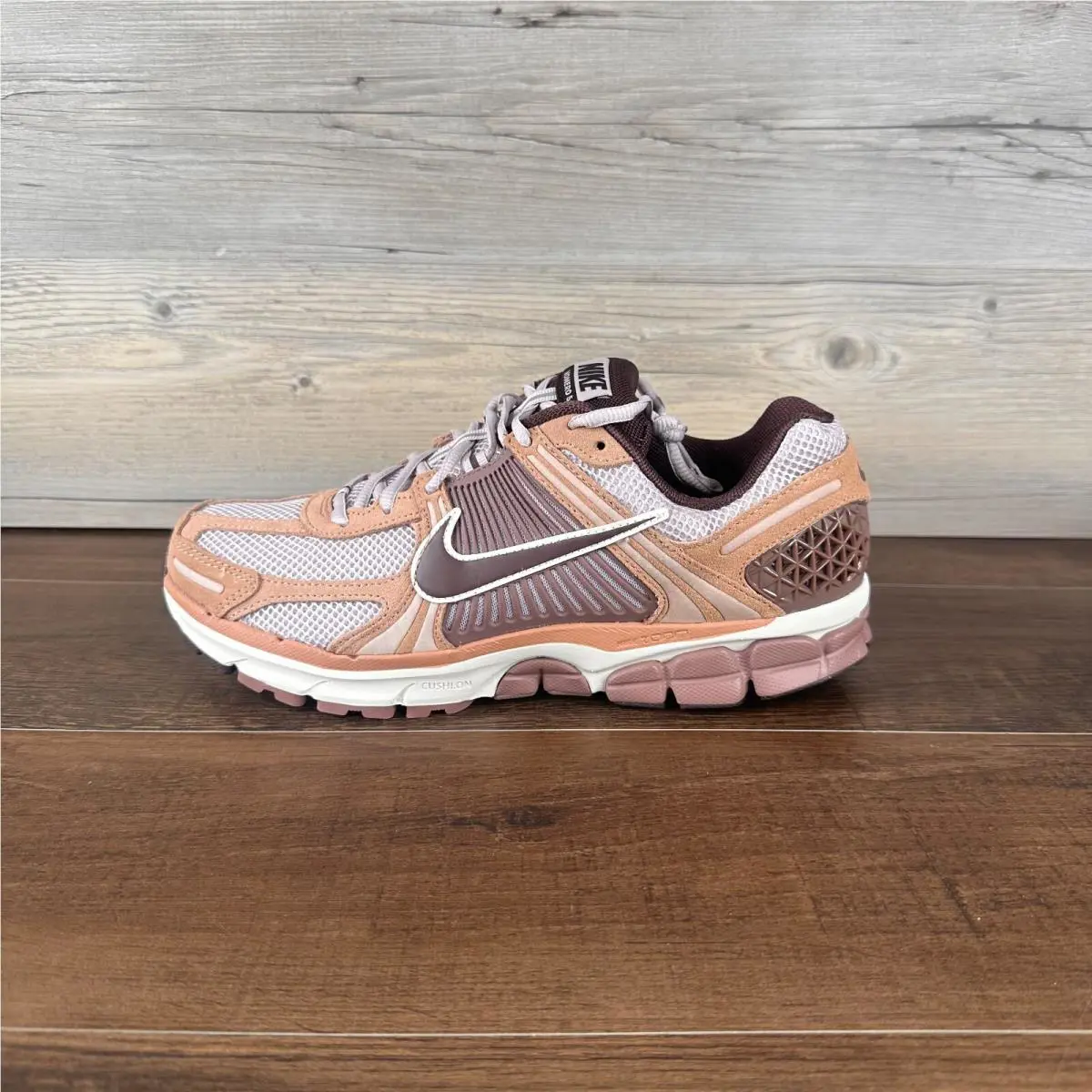 Nike shoes - Nike Zoom Vomero - Zoom Vomero - HF1553-200 - Brown 0
