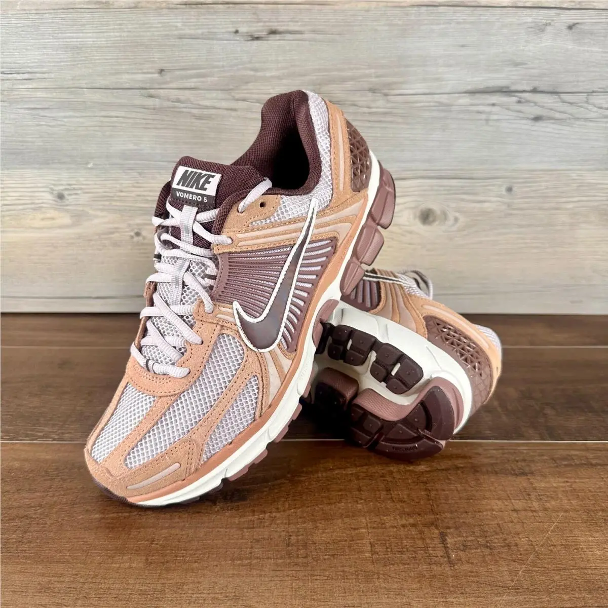 Nike Zoom Vomero 5 Mens Size 10.5 Dusted Clay Platinum Violet Smokey HF1553 200