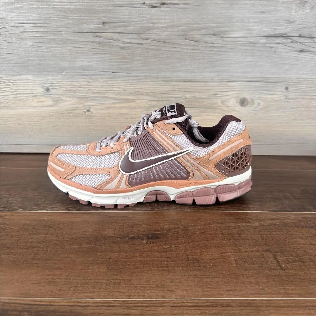 Nike shoes - Nike Zoom Vomero - Zoom Vomero - HF1553-200 - Brown 0