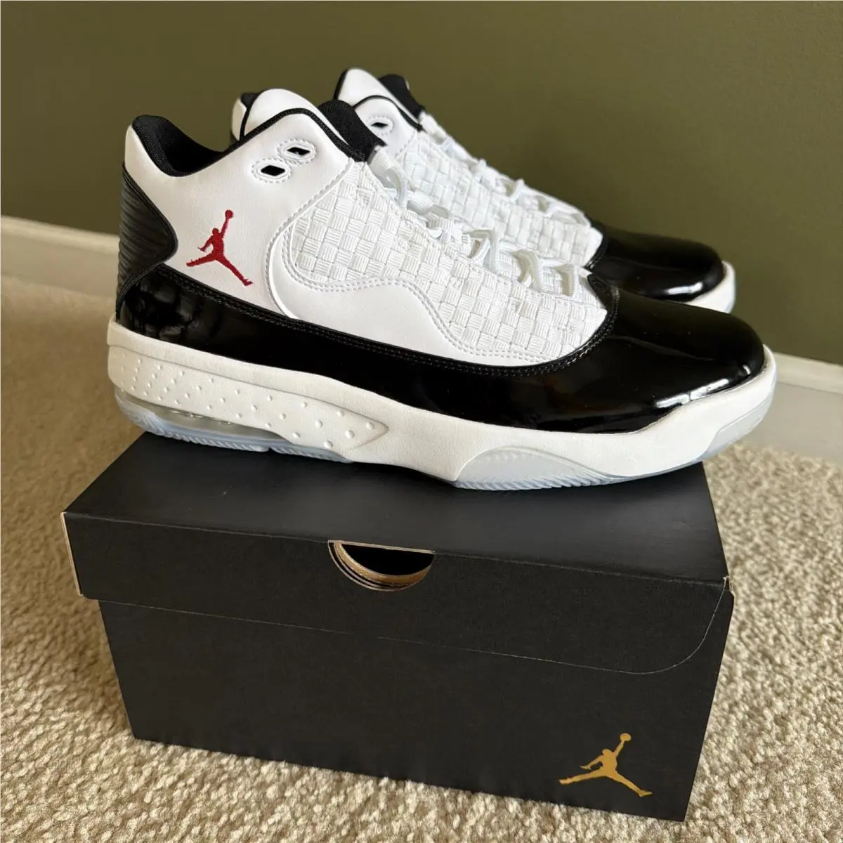 Nike shoes - Nike Air Jordan Max Aura 2 - CK6636-102 - White Gym Red (UPC: 0194956843023) 15
