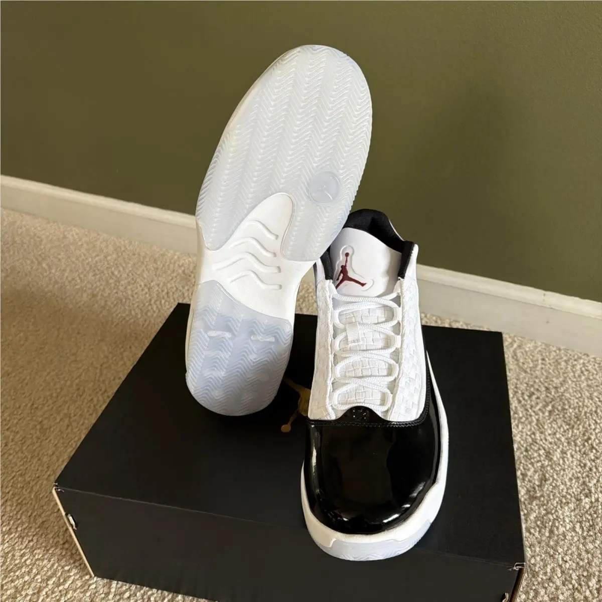 Nike shoes - Nike Air Jordan Max Aura 2 - CK6636-102 - White Gym Red (UPC: 0194956843023) 16