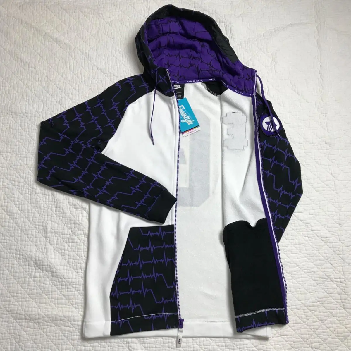 Nike clothing - White/court purple 5