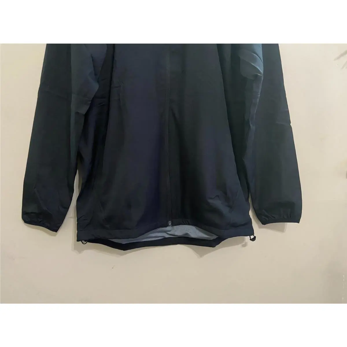 Nike clothing - 897025 657 - 897025010 - Black (UPC: 888411500186) 2