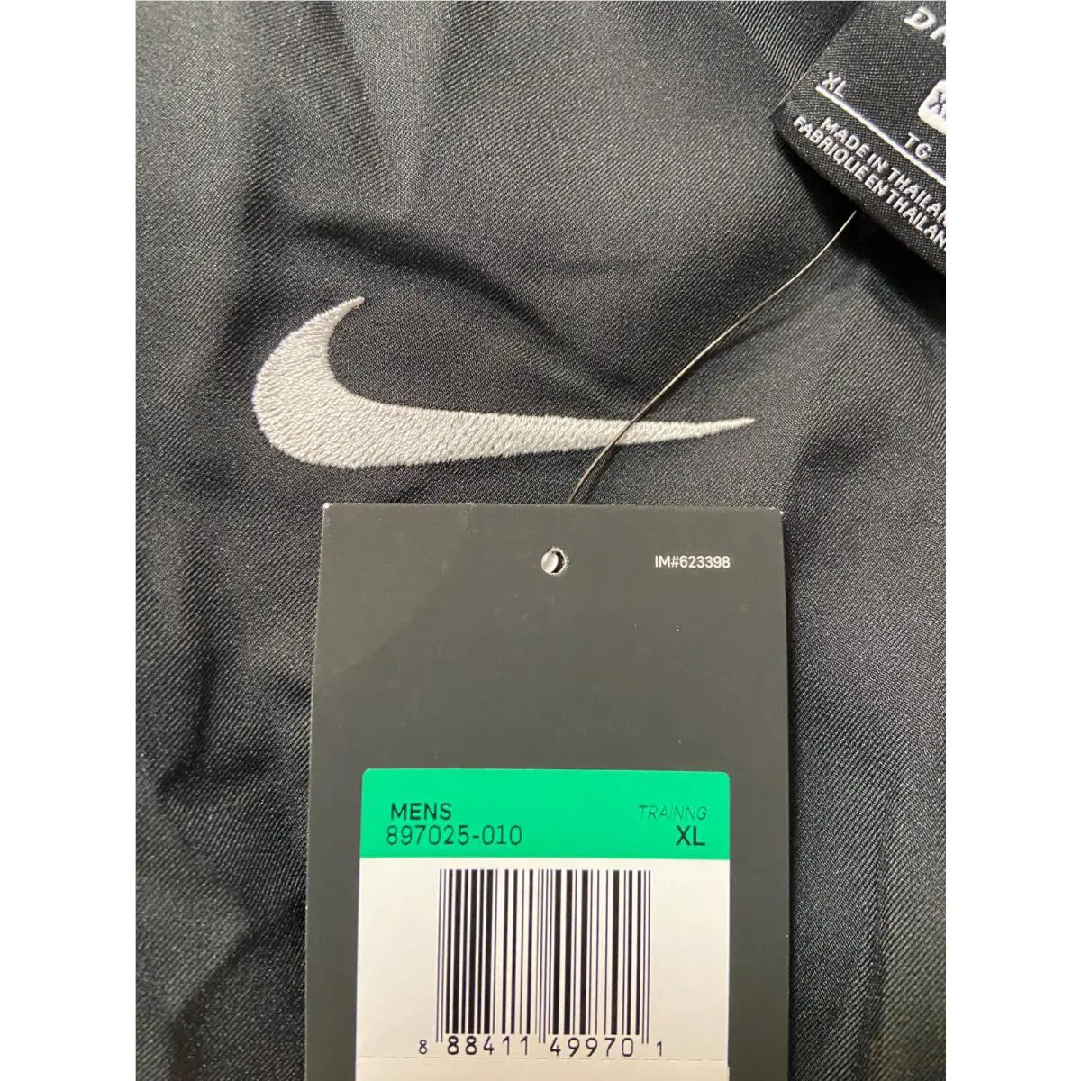 Nike clothing - 897025 657 - 897025010 - Black (UPC: 888411500186) 7