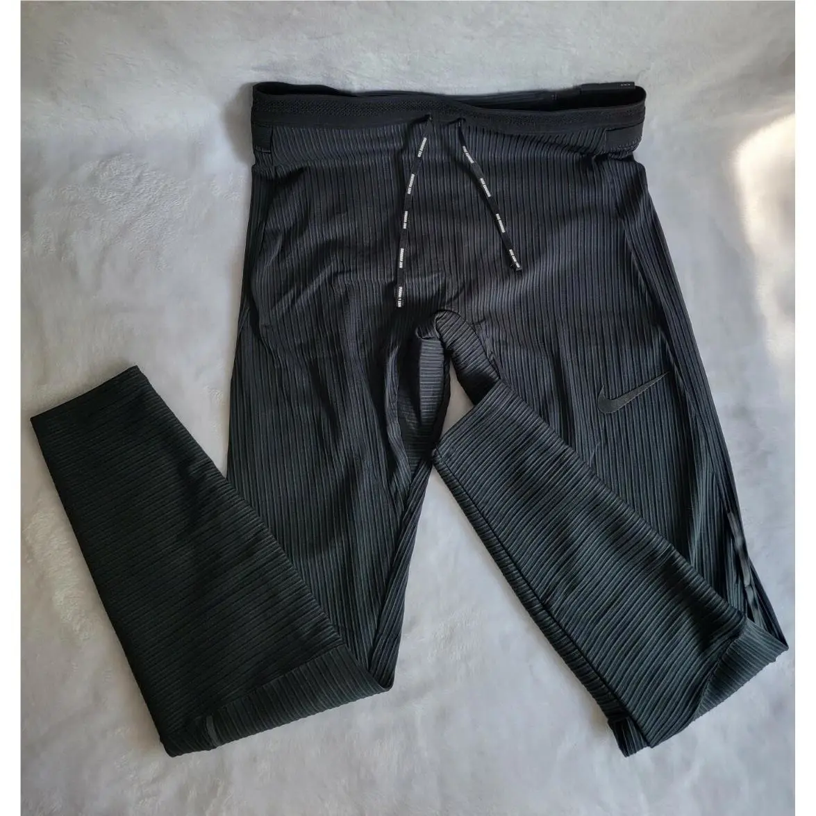 Nike clothing - Dri-Fit - Black (UPC: 194502743647) 8