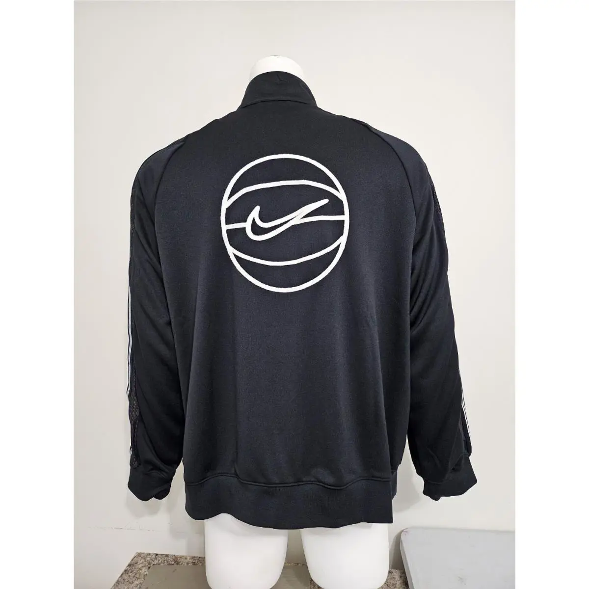 Nike clothing - FB7036010 - FB7036010 - Black (UPC: 196609138548) 1