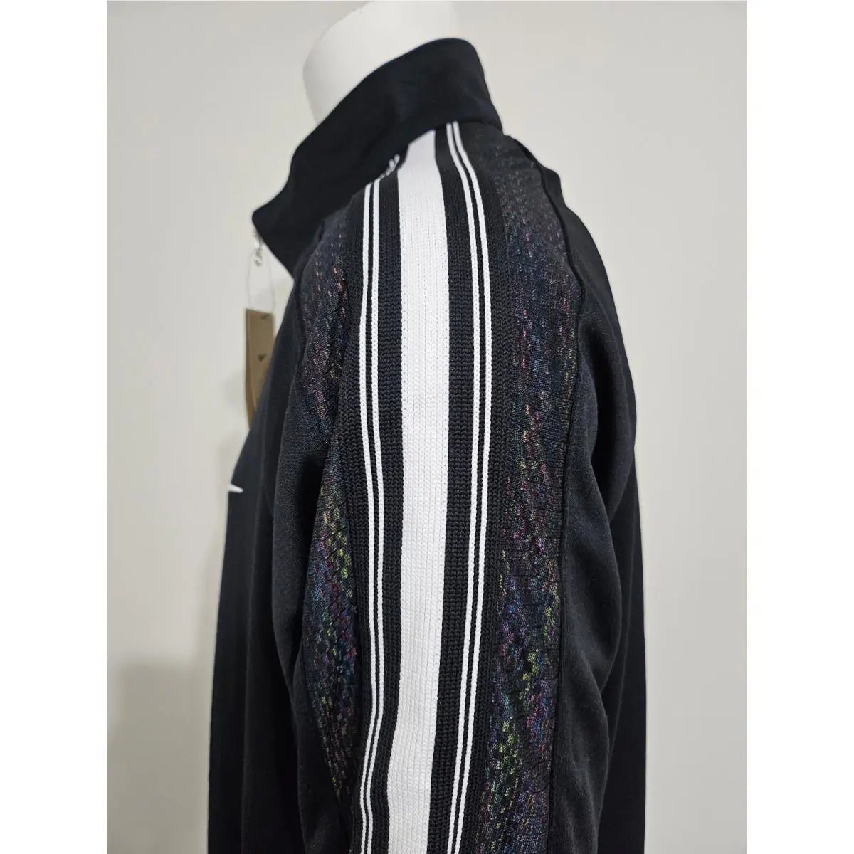 Nike clothing - FB7036010 - FB7036010 - Black (UPC: 196609138548) 4