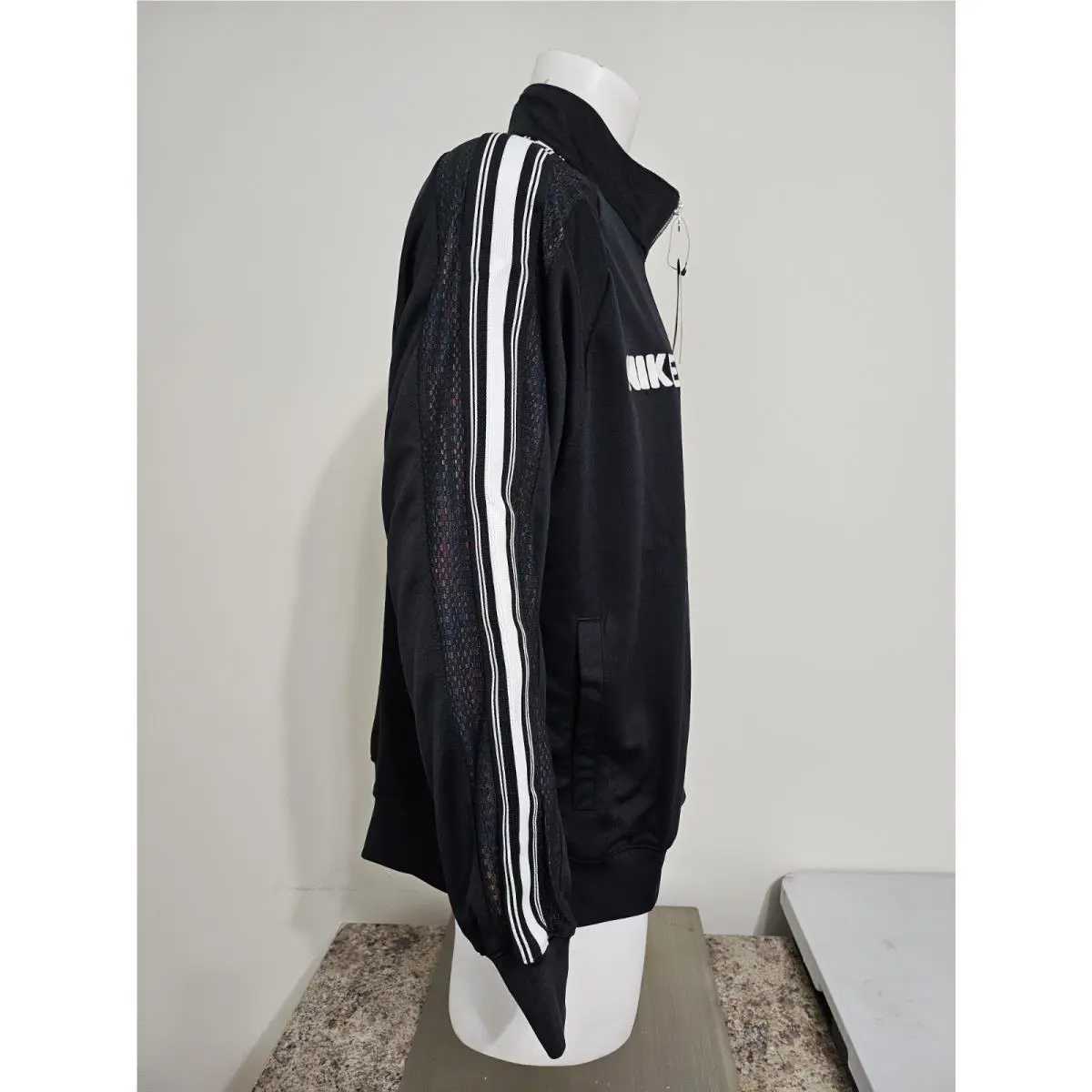 Nike clothing - FB7036010 - FB7036010 - Black (UPC: 196609138548) 5