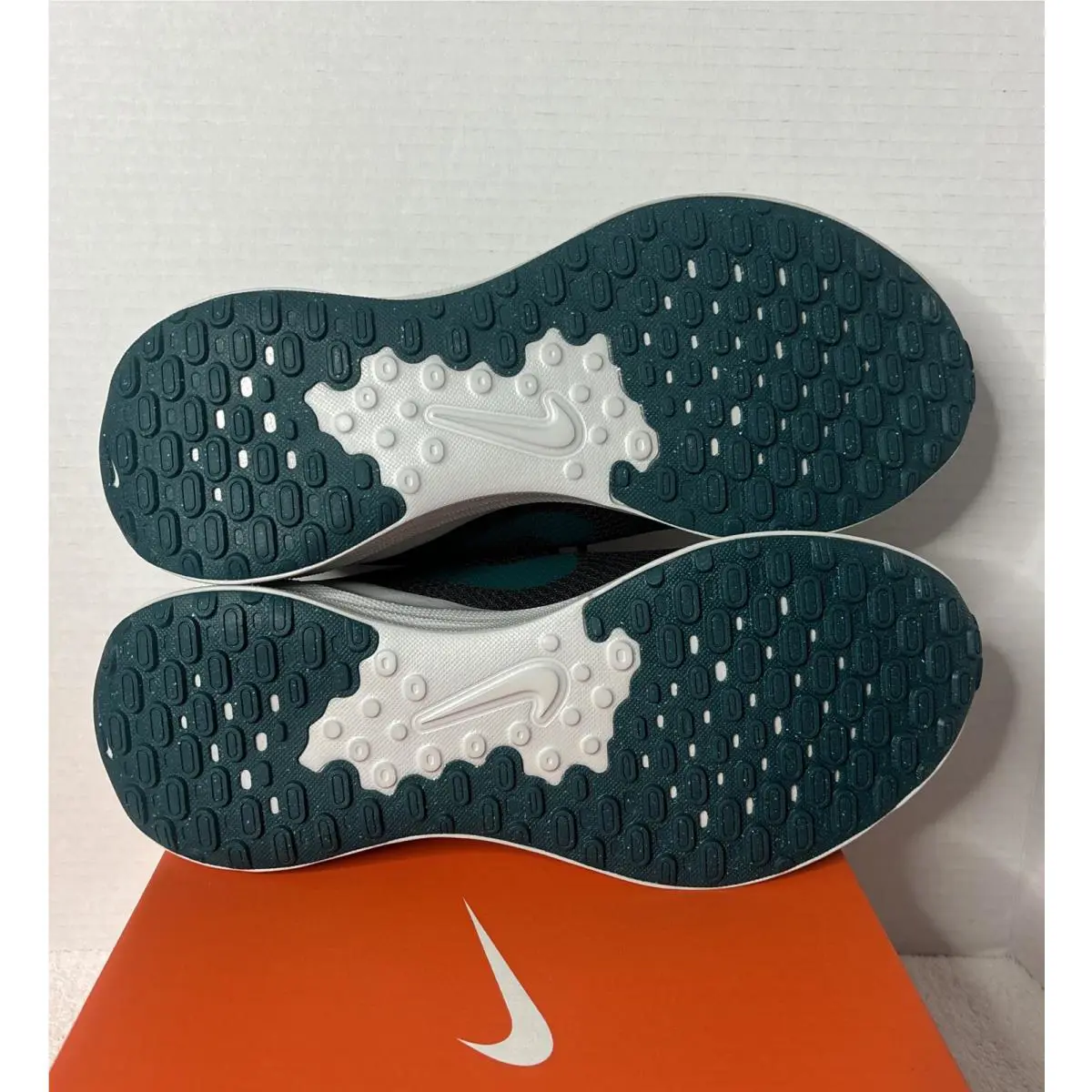 Nike shoes - Nike Revolution - Revolution - FB2207-004 - Black 5
