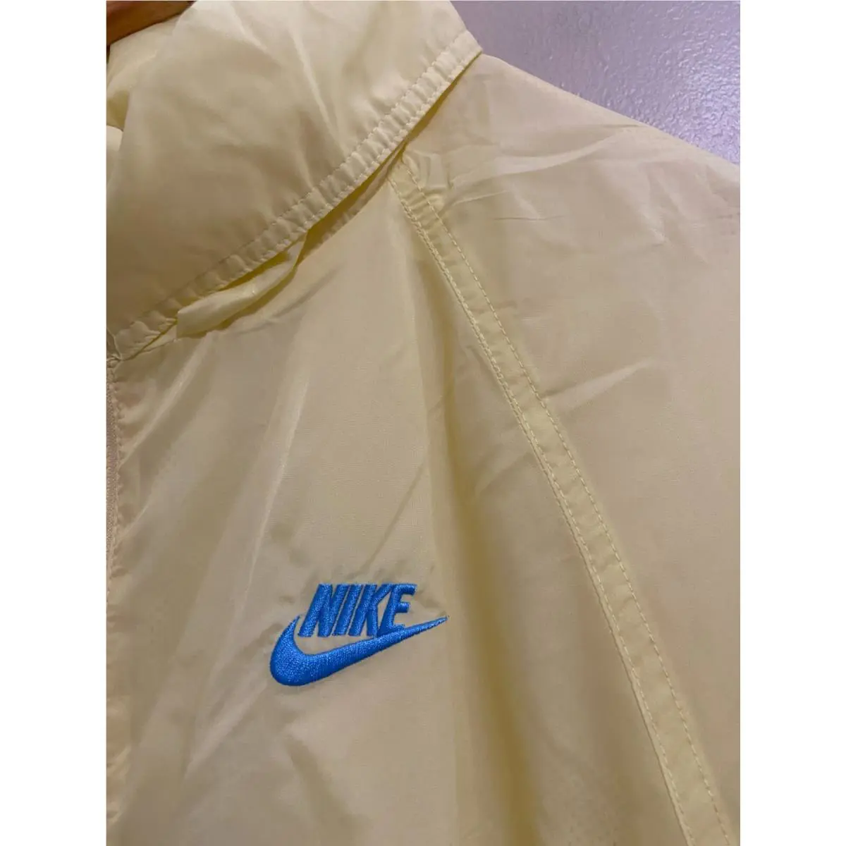 Nike clothing - DQ4910-706 - DQ4910706 - Yellow 1