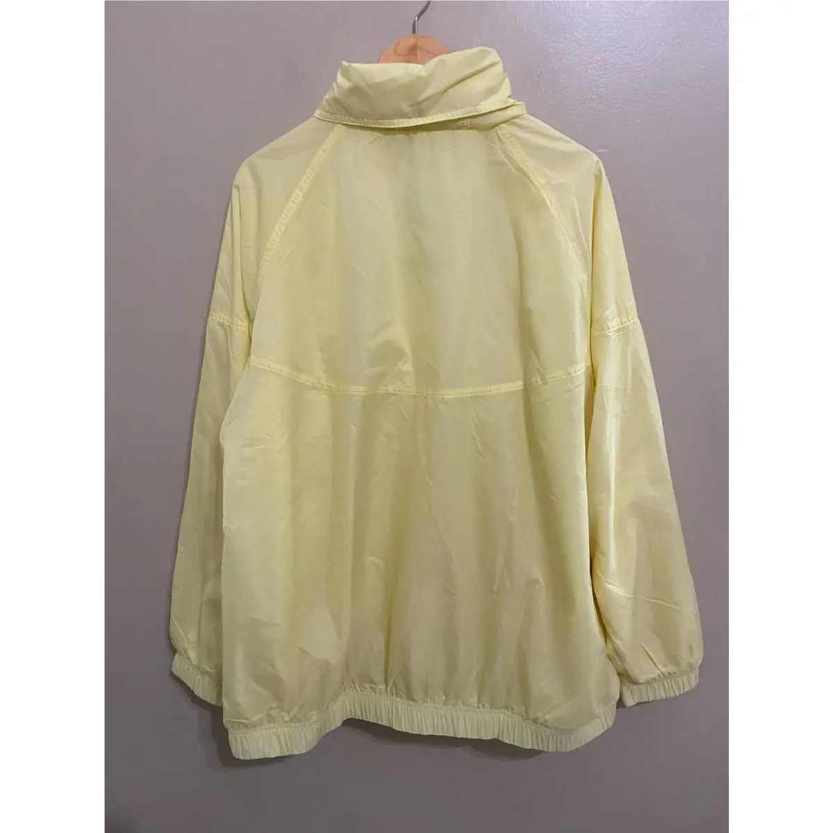 Nike clothing - DQ4910-706 - DQ4910706 - Yellow 2