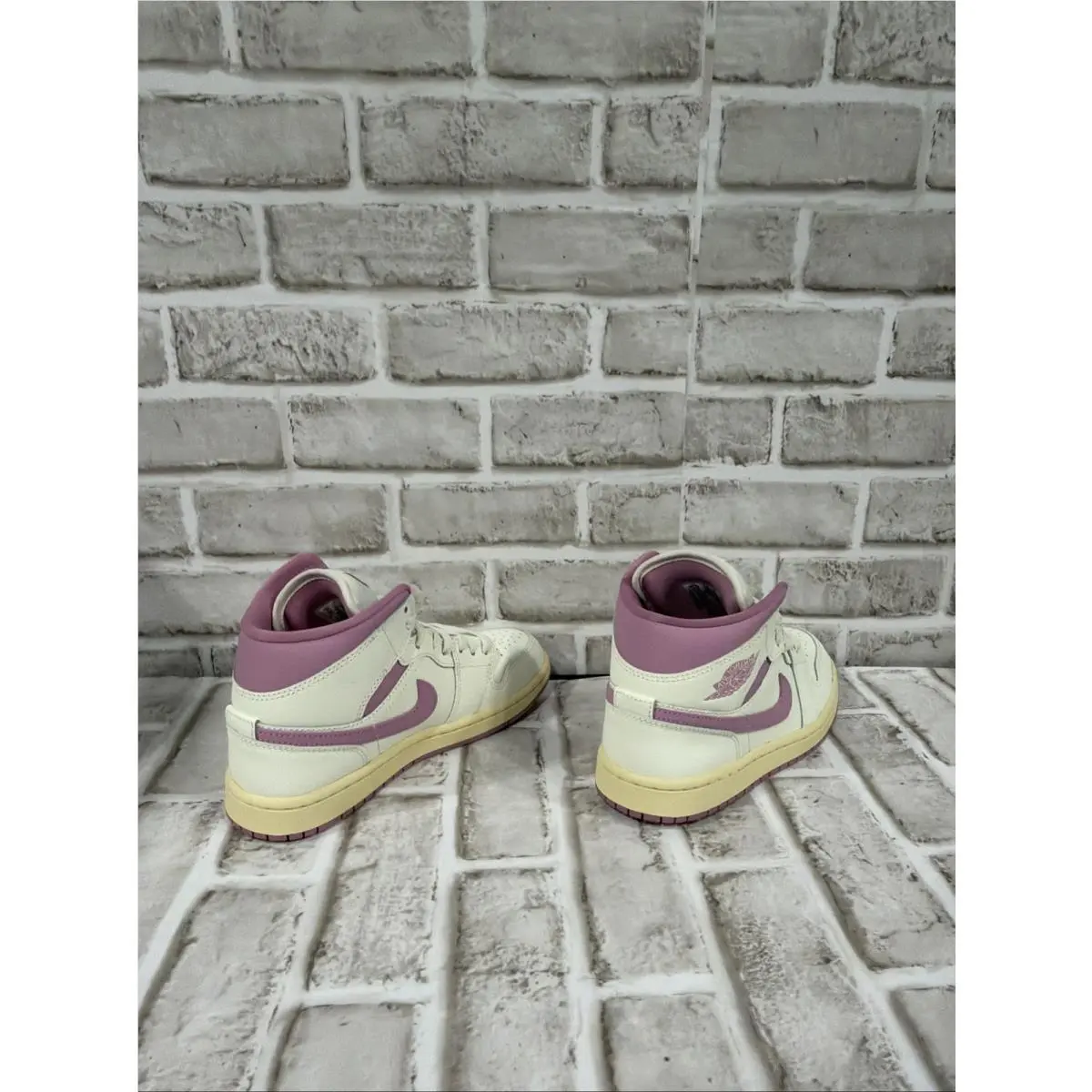 Nike shoes - Air Jordan 1 - Air - BQ6472-162 - Ivory 4