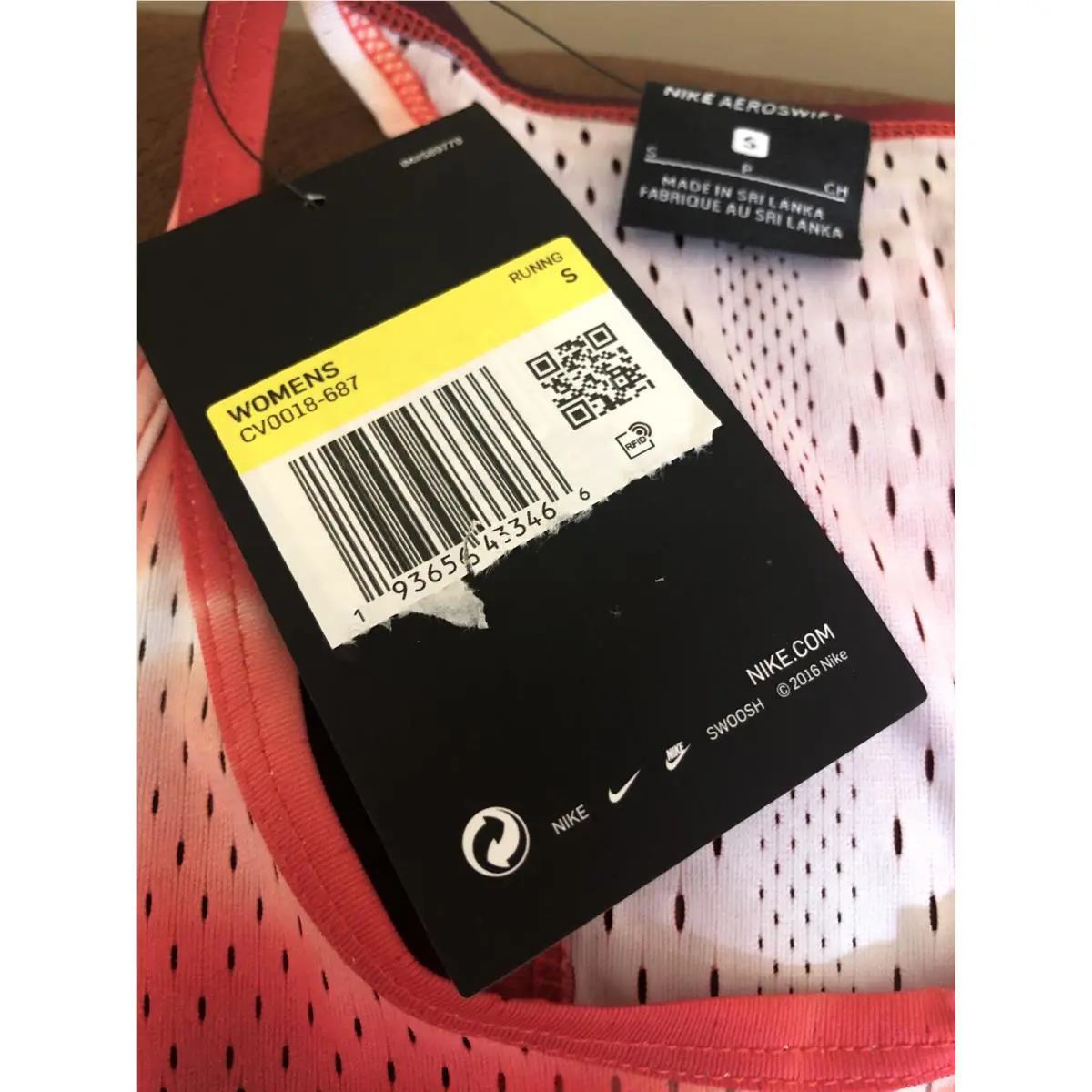 Nike clothing - Multicolor (UPC: 0193656433466) 4