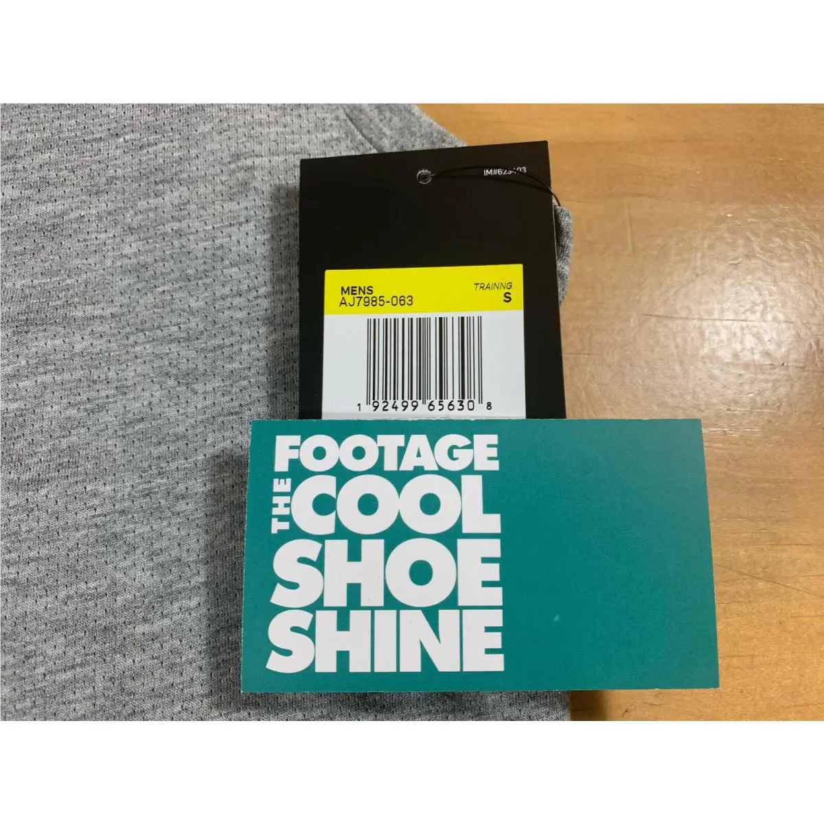 Nike clothing - AJ7985-063 - AJ7985-063 - Gray (UPC: 192499656308) 2