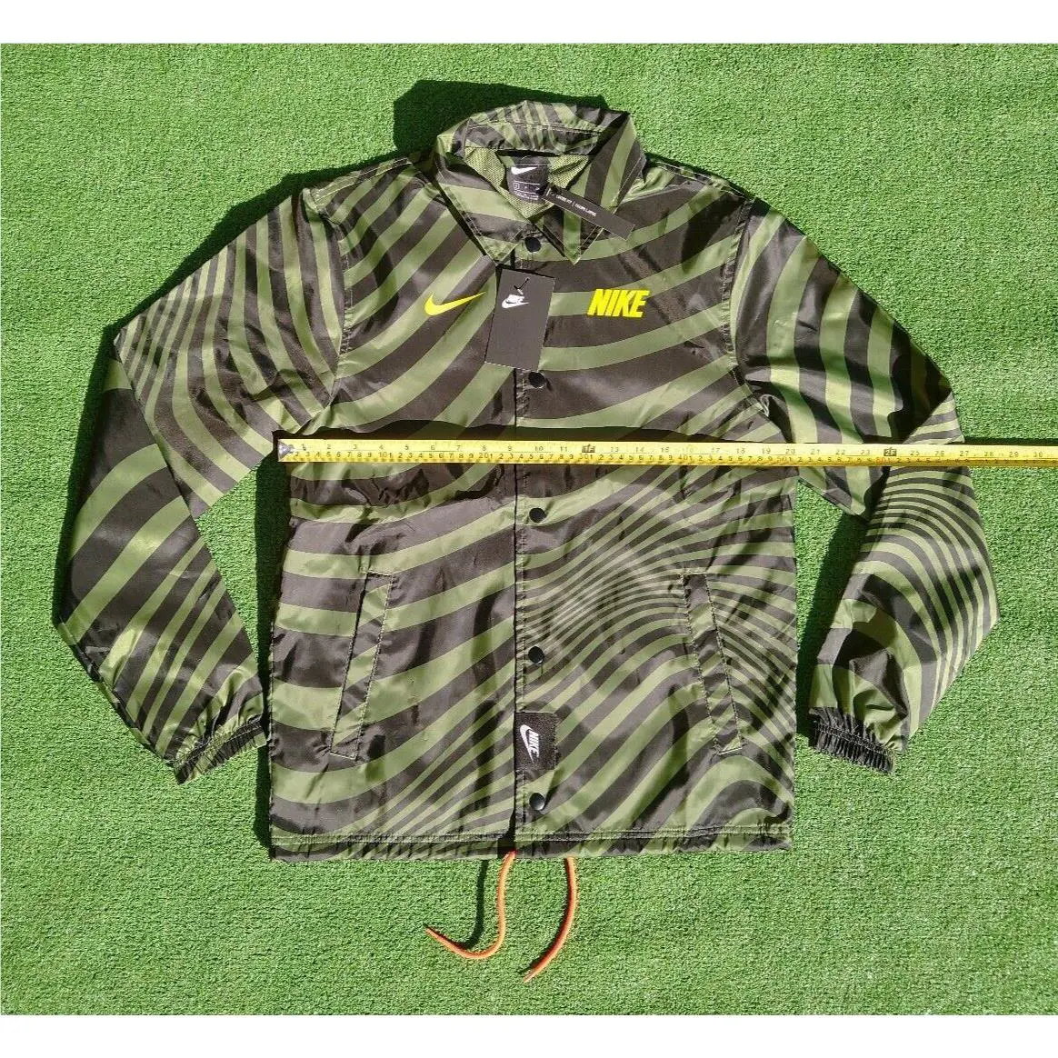 Nike clothing - Nike Skate - Skate - Green (UPC: 194494129566) 7