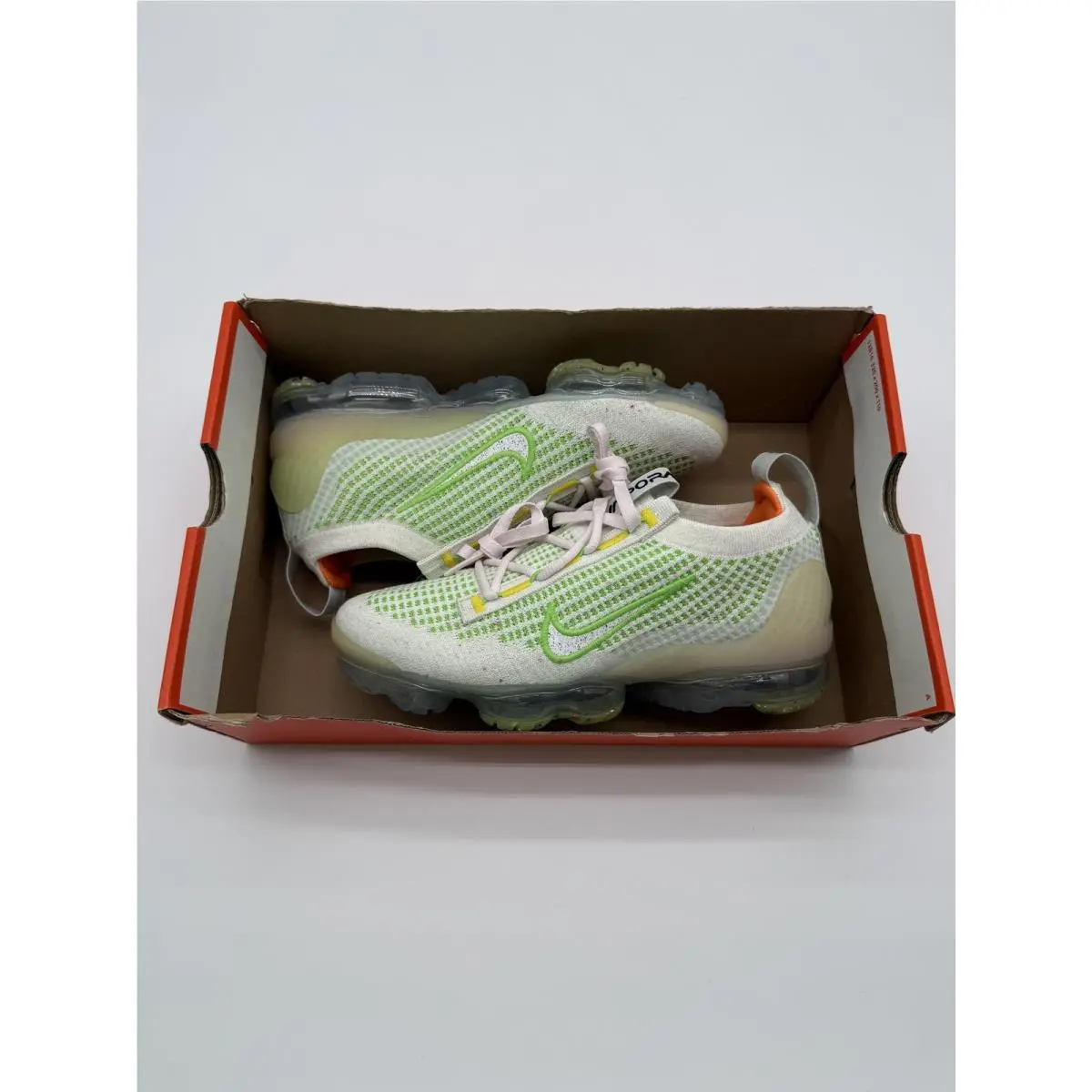 Air Vapormax 2021 FK Shoes Women`s Size 6.5 White Sneakers FD0871 100 by Nike