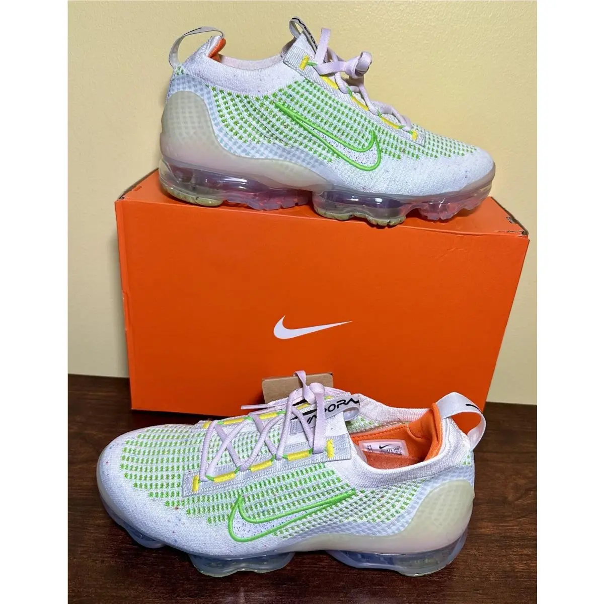 Nike Wmns Air Vapormax 2021 FK Flyknit White-pearl Pink-sail Sz.7 FD0871-100