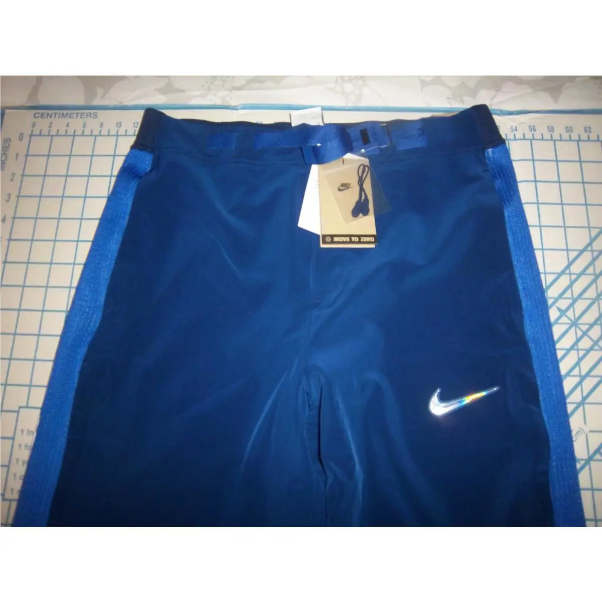 Nike clothing - Blue (UPC: 0197594044708) 0