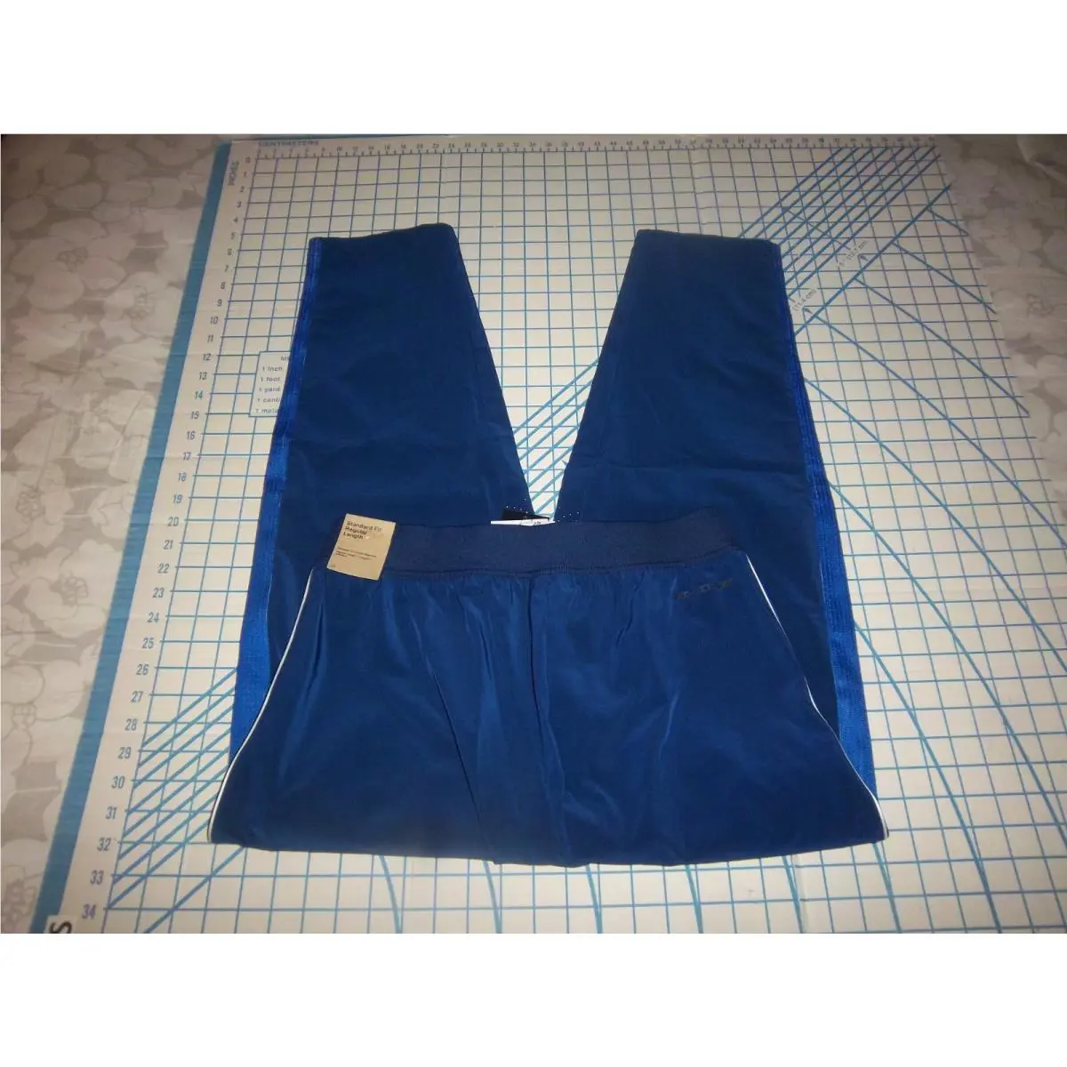 Nike clothing - Blue (UPC: 0197594044708) 2
