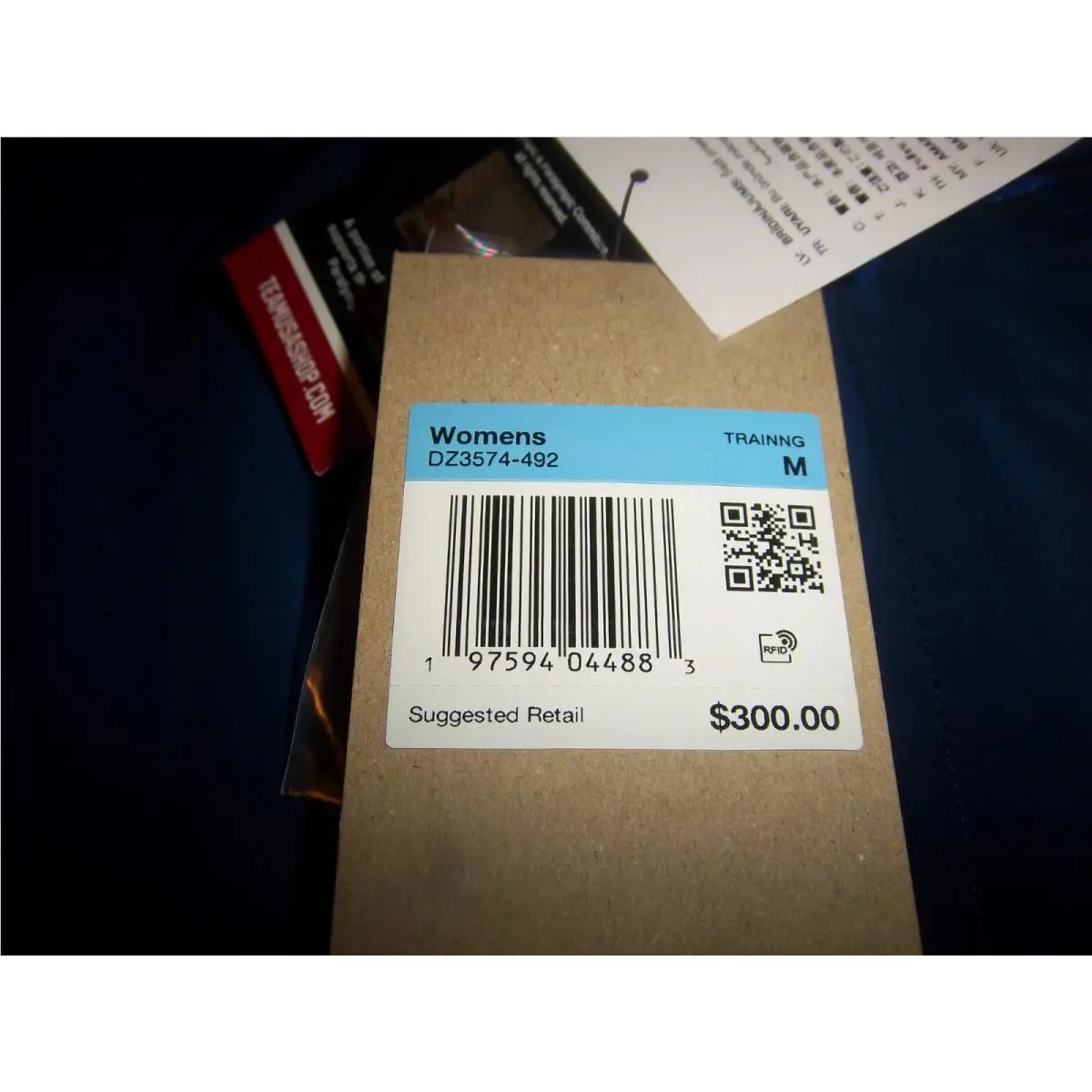 Nike clothing - Blue (UPC: 0197594044708) 3