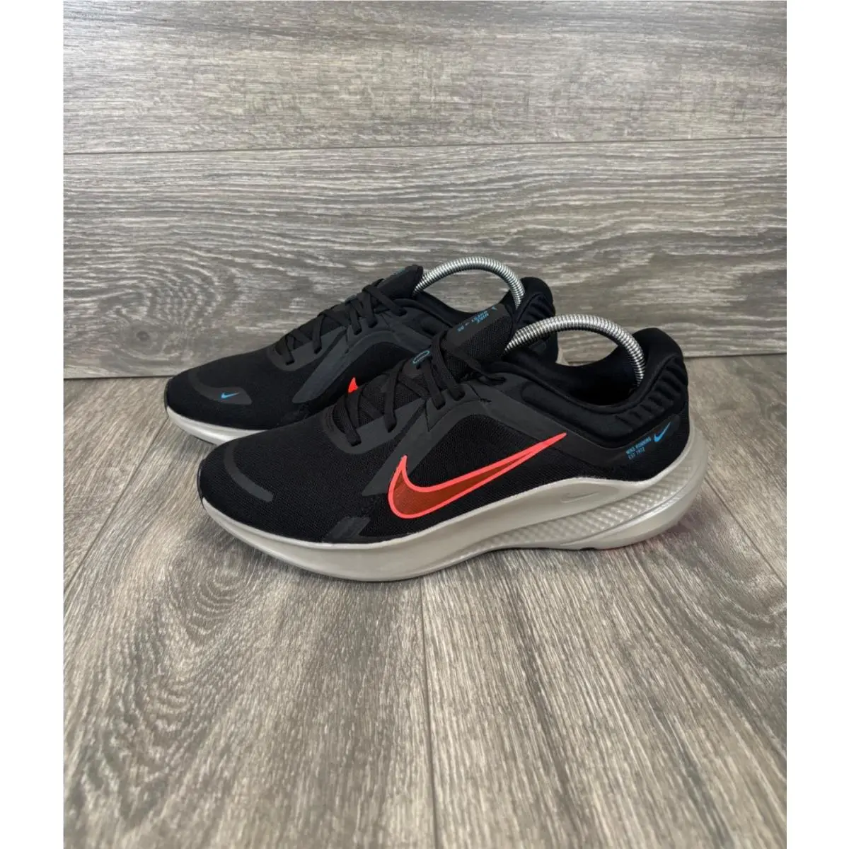 Nike Quest 5 Running Shoes Black Bright Crimson Men’s Size 13 DD0204-005