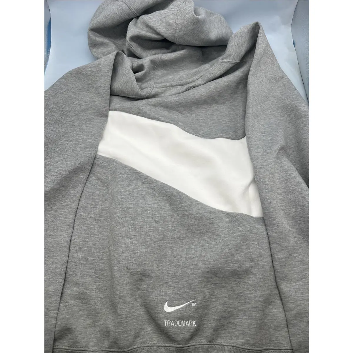 Nike clothing - Gray, Manufacturer: Dark Grey Heather/White (UPC: 195239109898) 8