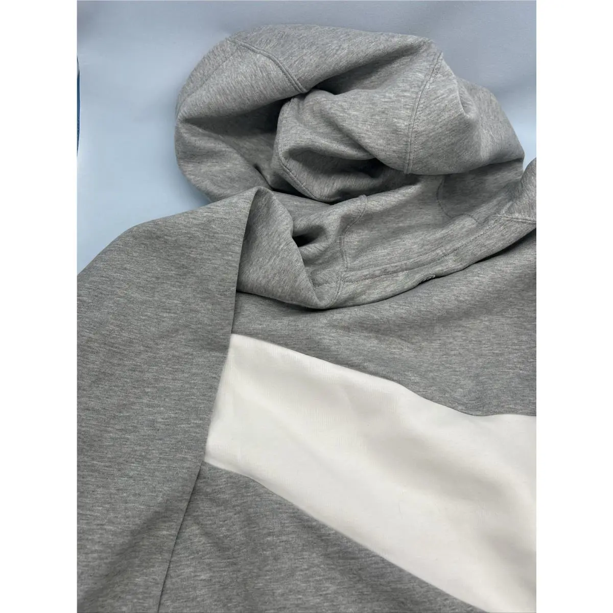 Nike clothing - Gray, Manufacturer: Dark Grey Heather/White (UPC: 195239109898) 9
