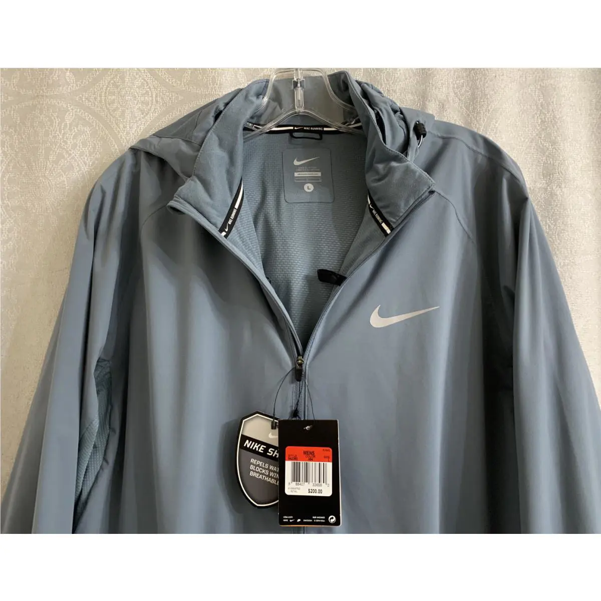 Nike clothing - Gray (UPC: 0888407336560) 0
