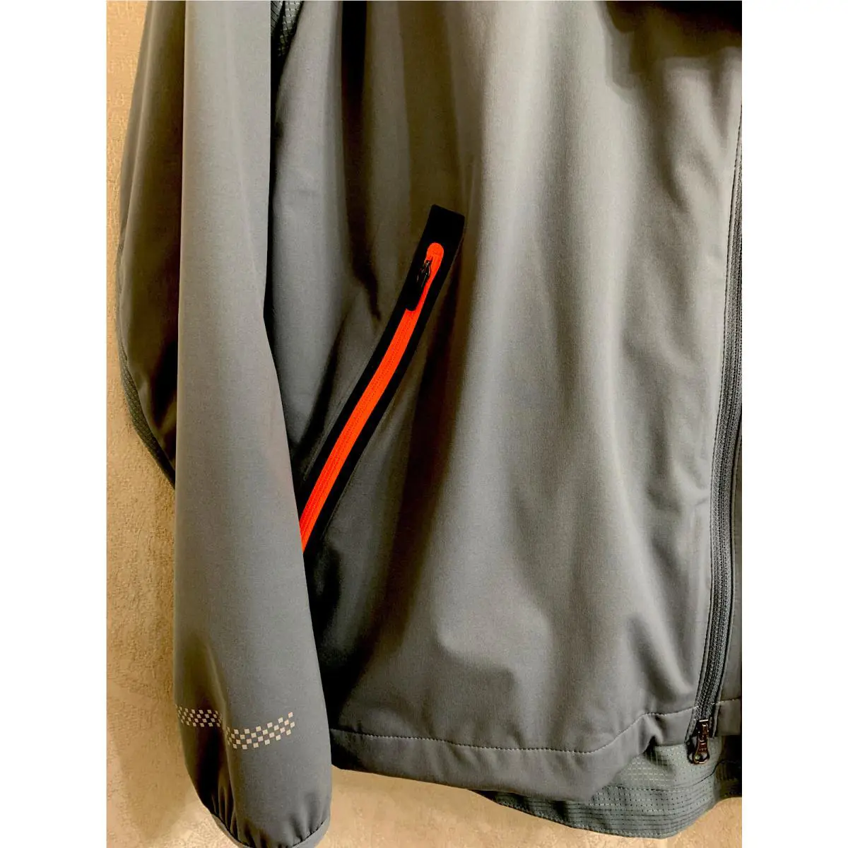 Nike clothing - Gray (UPC: 0888407336560) 2